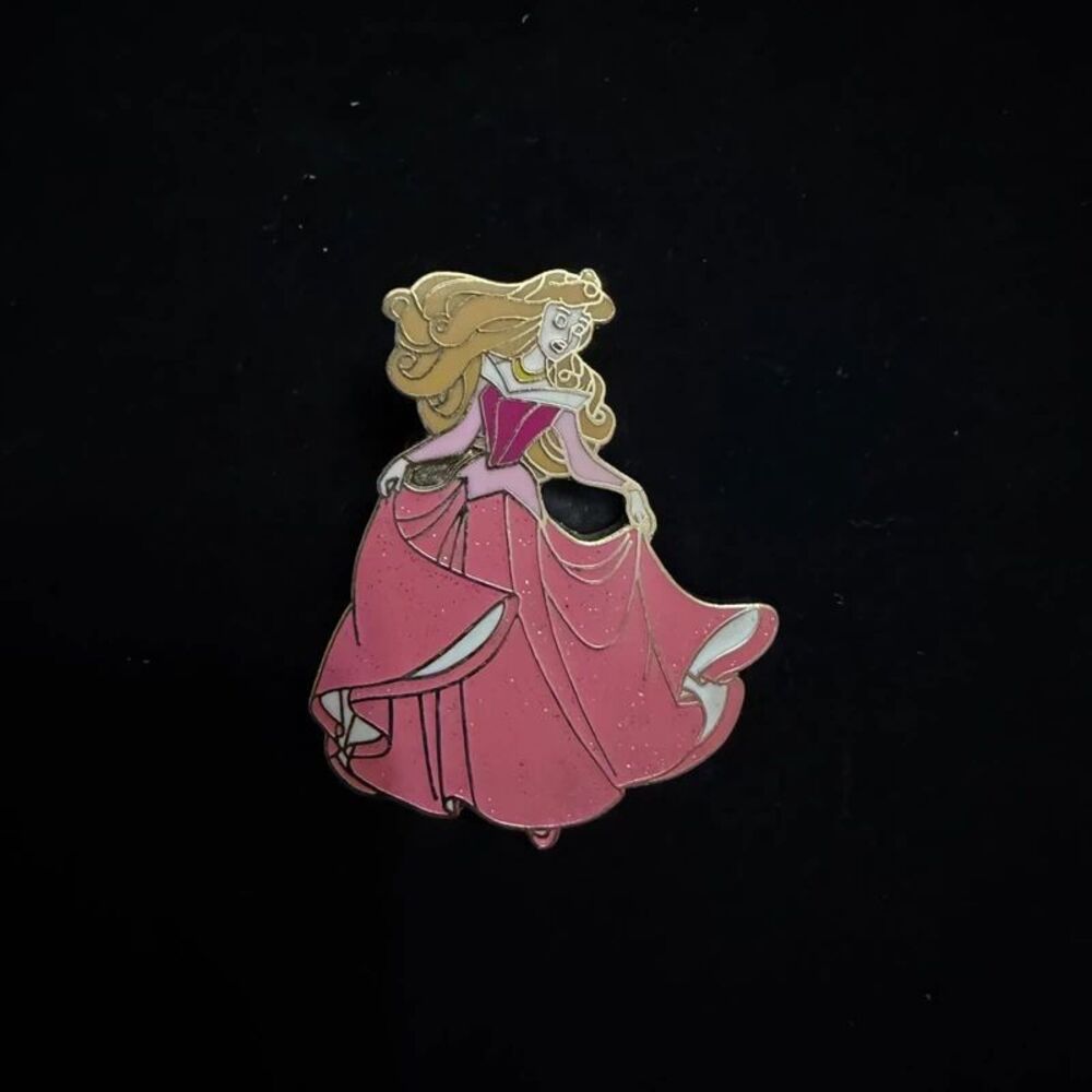Disney Aurora Sleeping Beauty Pink Dress Glitter Pin 46143 2005 First Release